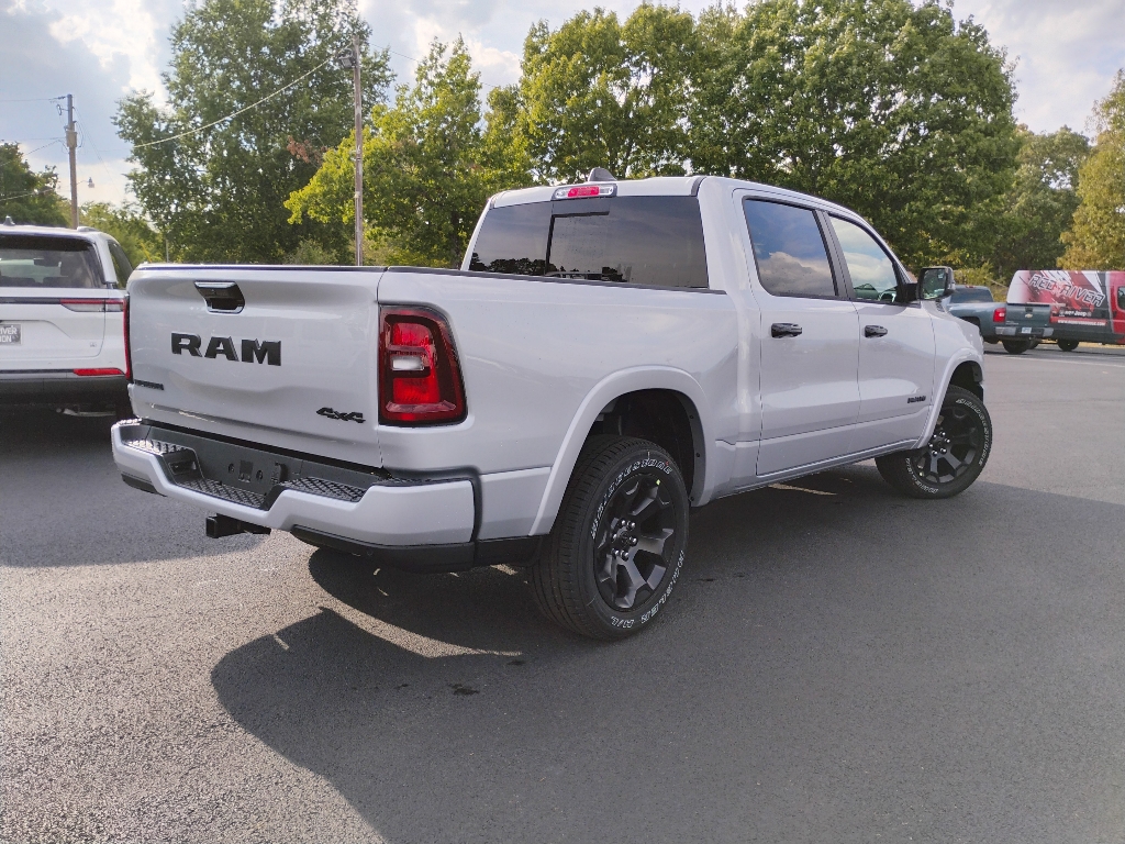 2027 Ram 1500 Big Horn photo 5