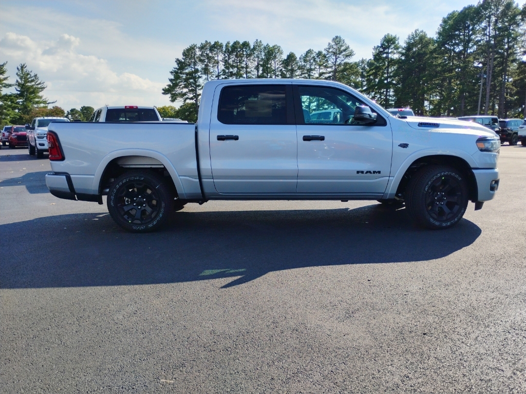 2027 Ram 1500 Big Horn photo 4