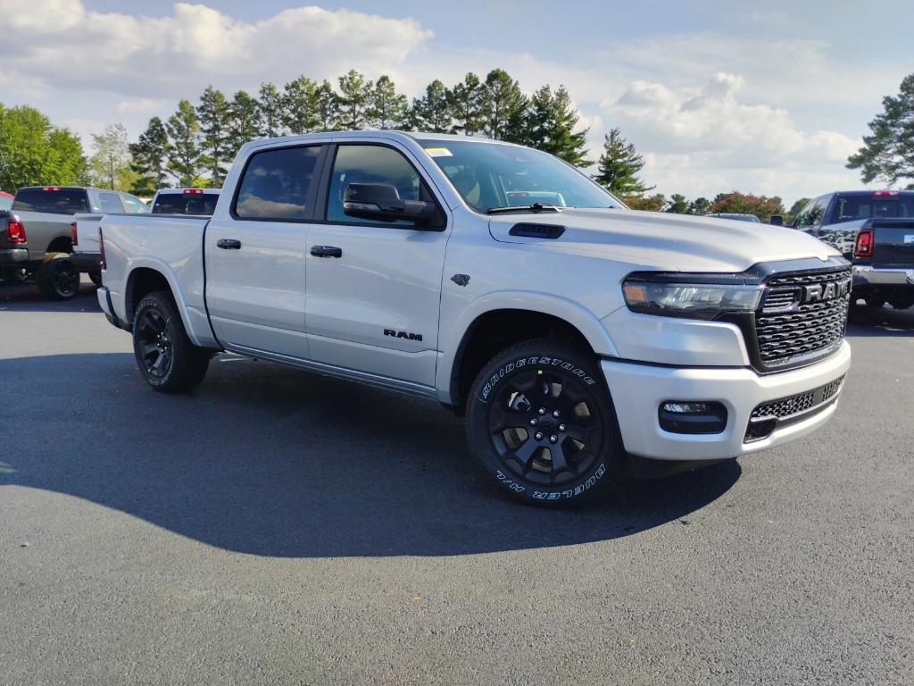 2027 Ram 1500 Big Horn photo 3