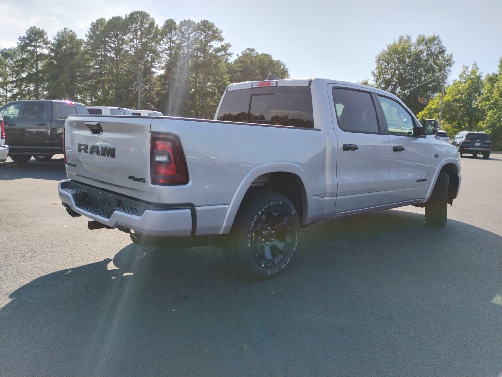2027 Ram 1500 Big Horn photo 5