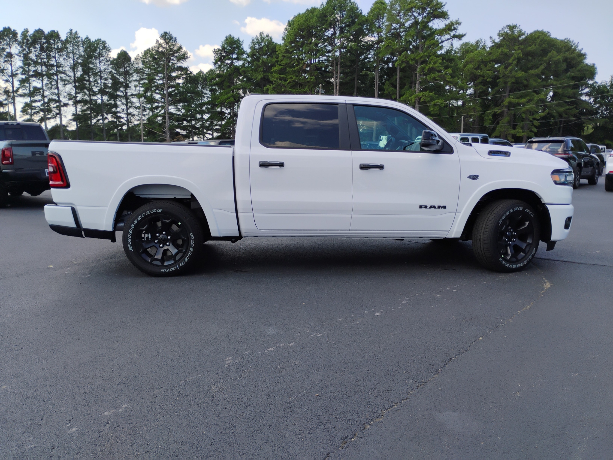 2027 Ram 1500 Big Horn photo 4