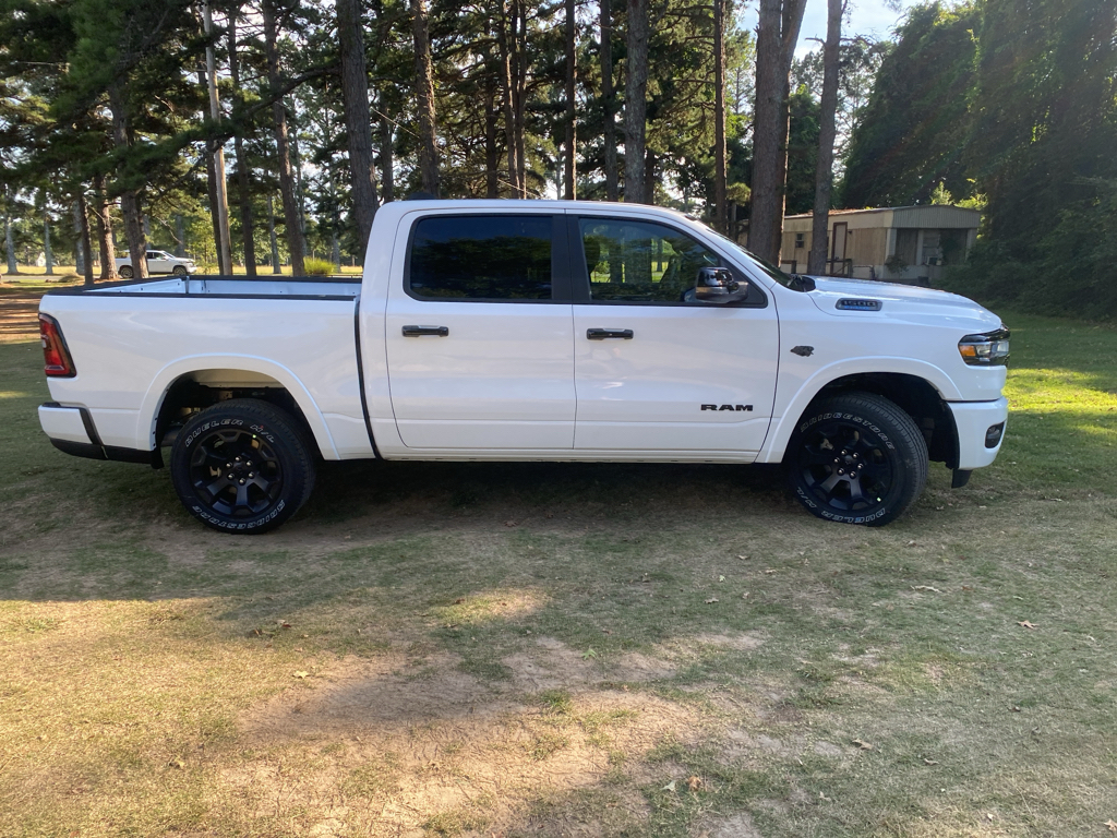 2027 Ram 1500 Big Horn photo 4