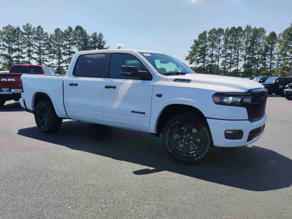 2027 Ram 1500 Big Horn photo 3