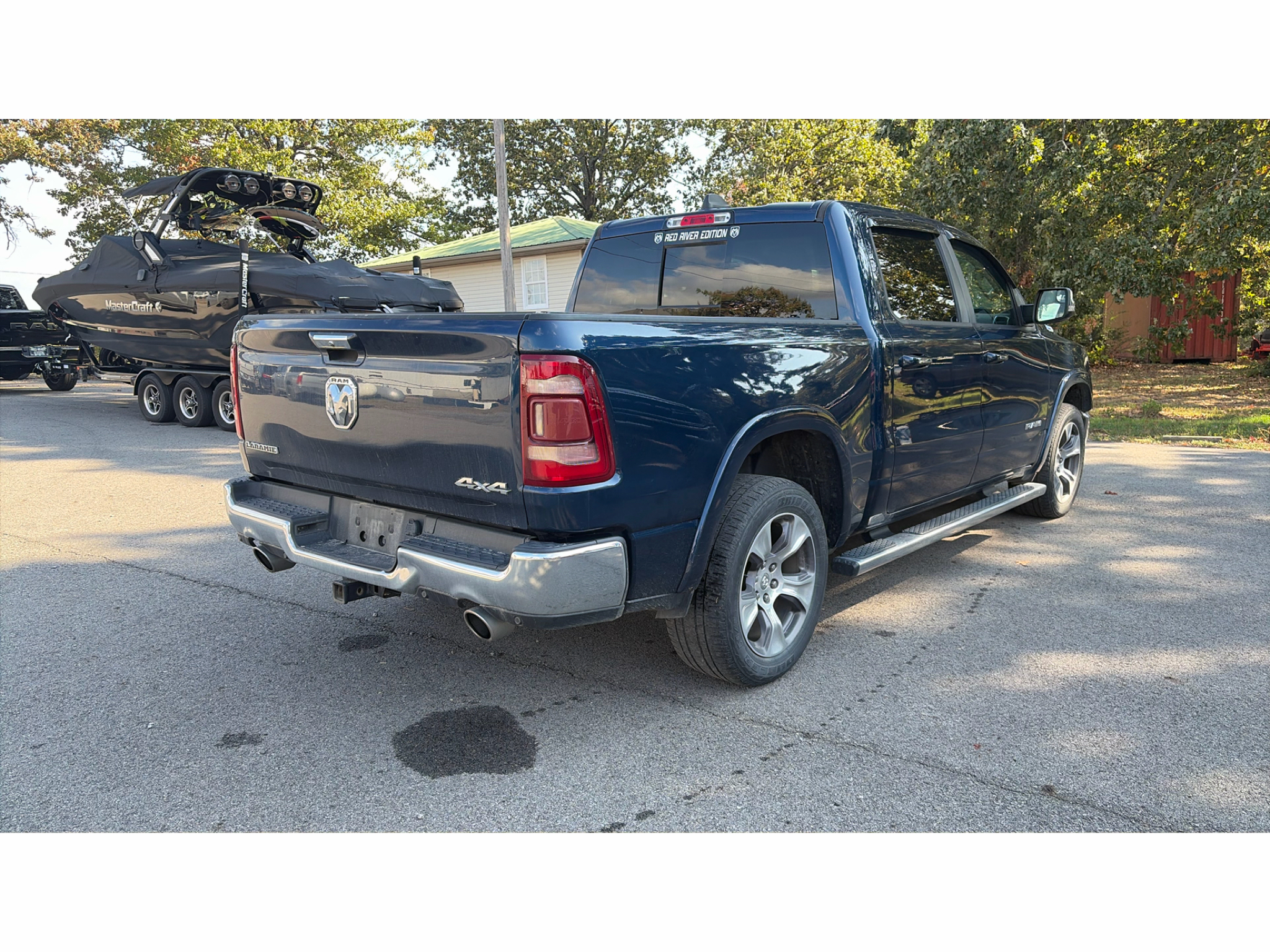 2020 Ram 1500 Laramie photo 3