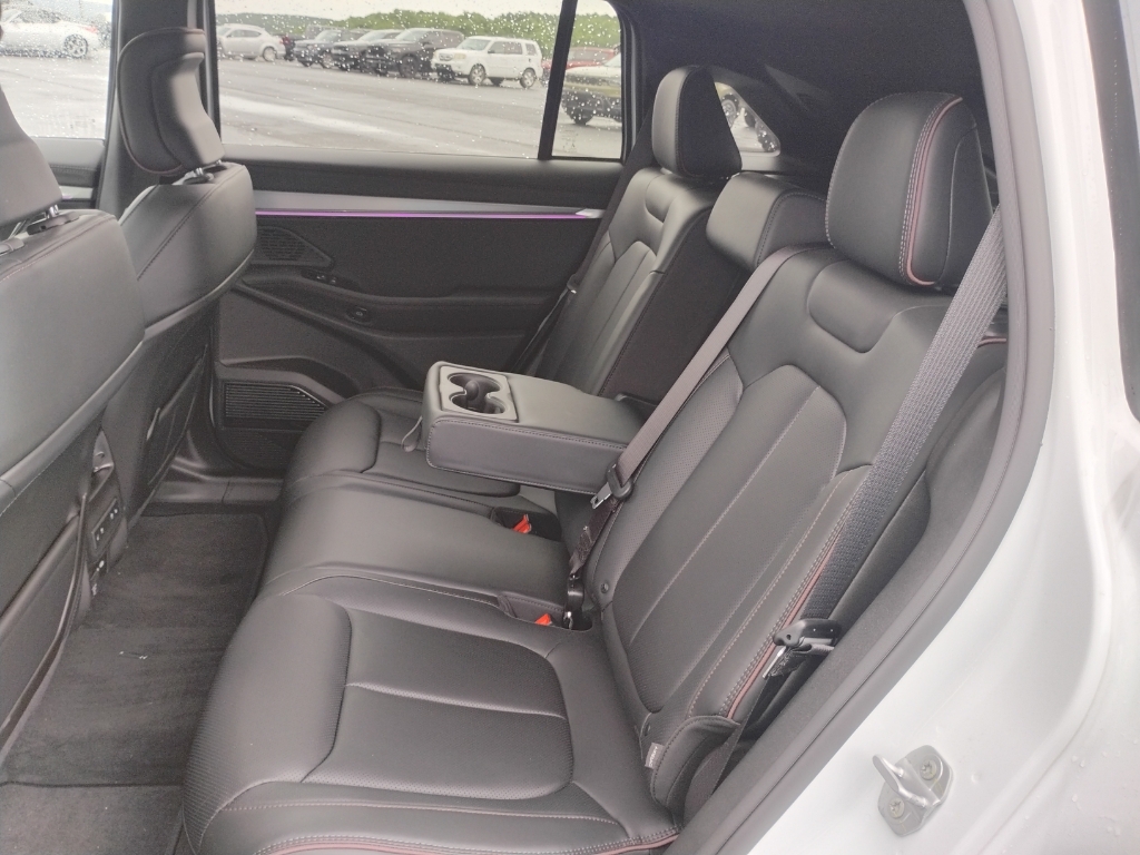 2025 Jeep Wagoneer S representative vehicle photo