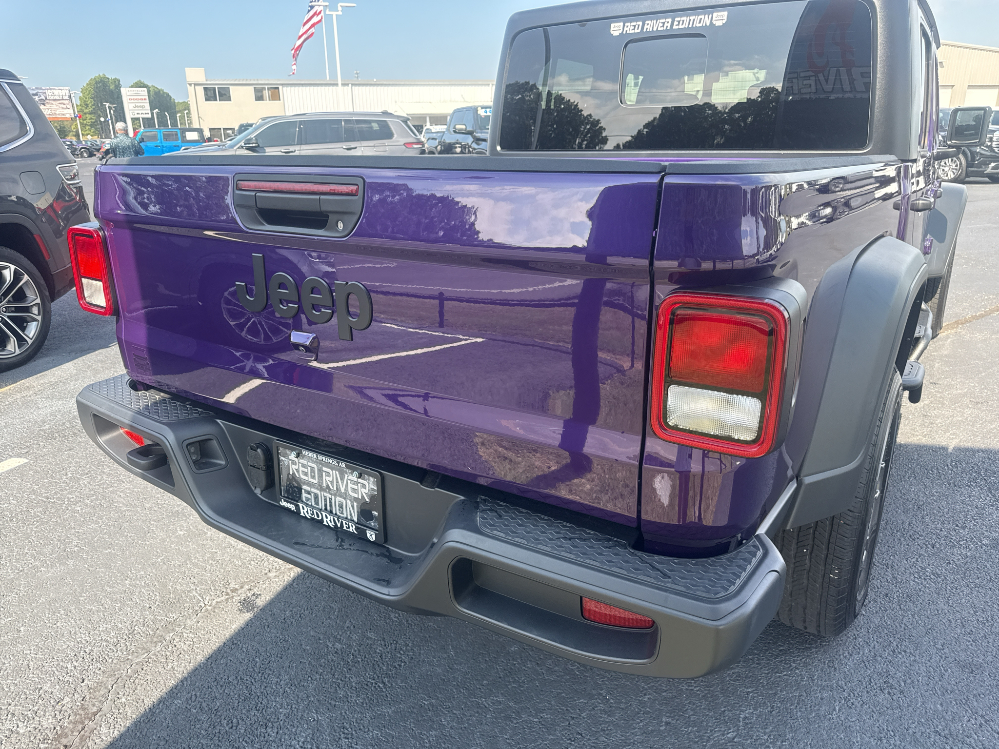 2026 Jeep Gladiator Sport S photo 5