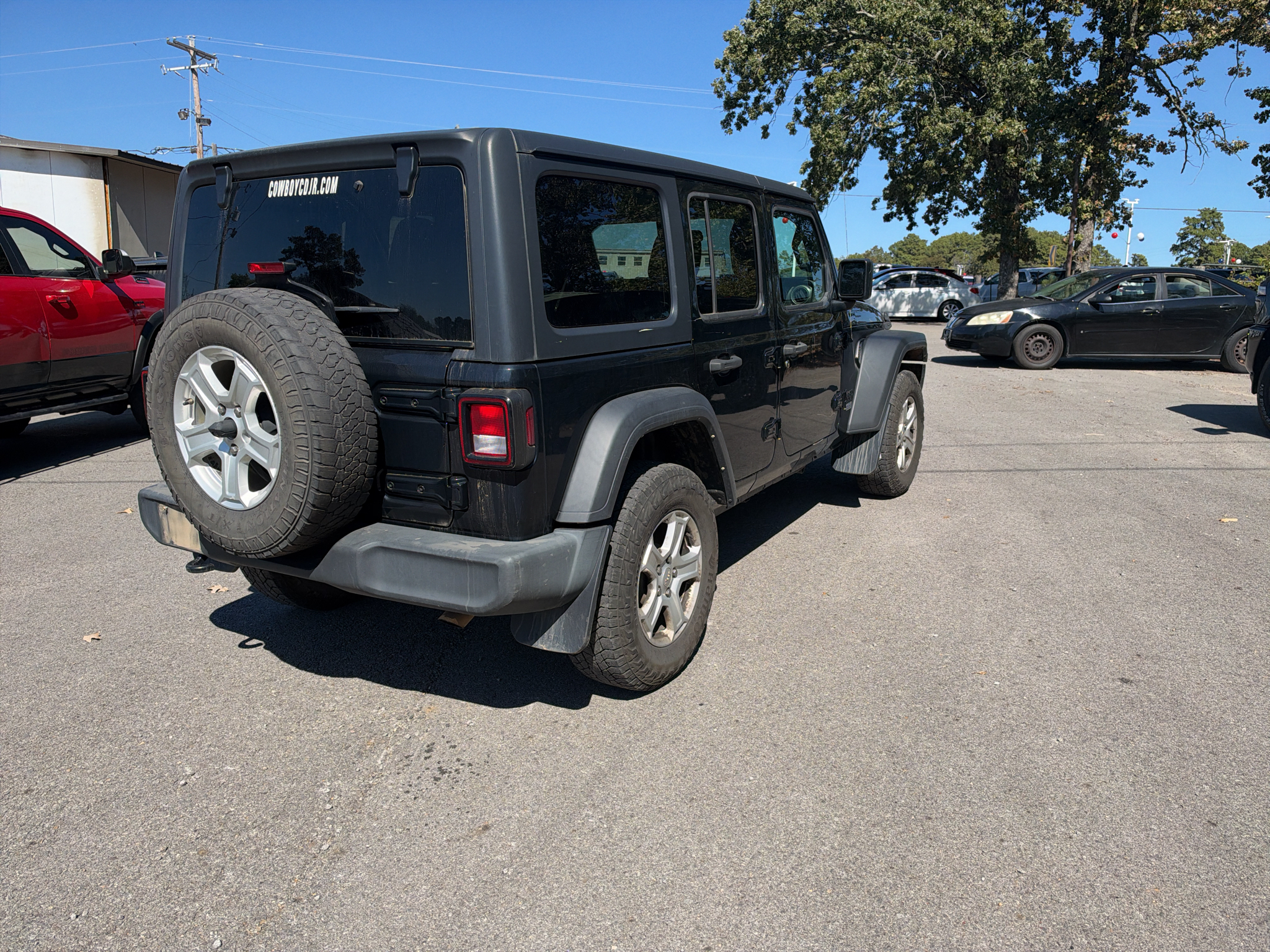 2021 Jeep Wrangler Unlimited Sport photo 3