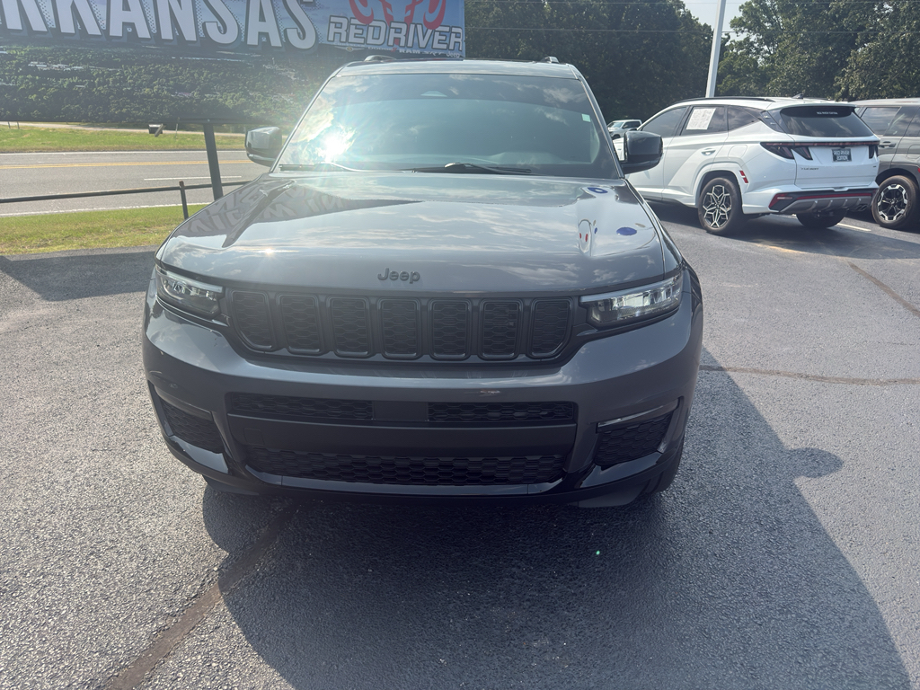 2025 Jeep Grand Cherokee L Limited photo 2