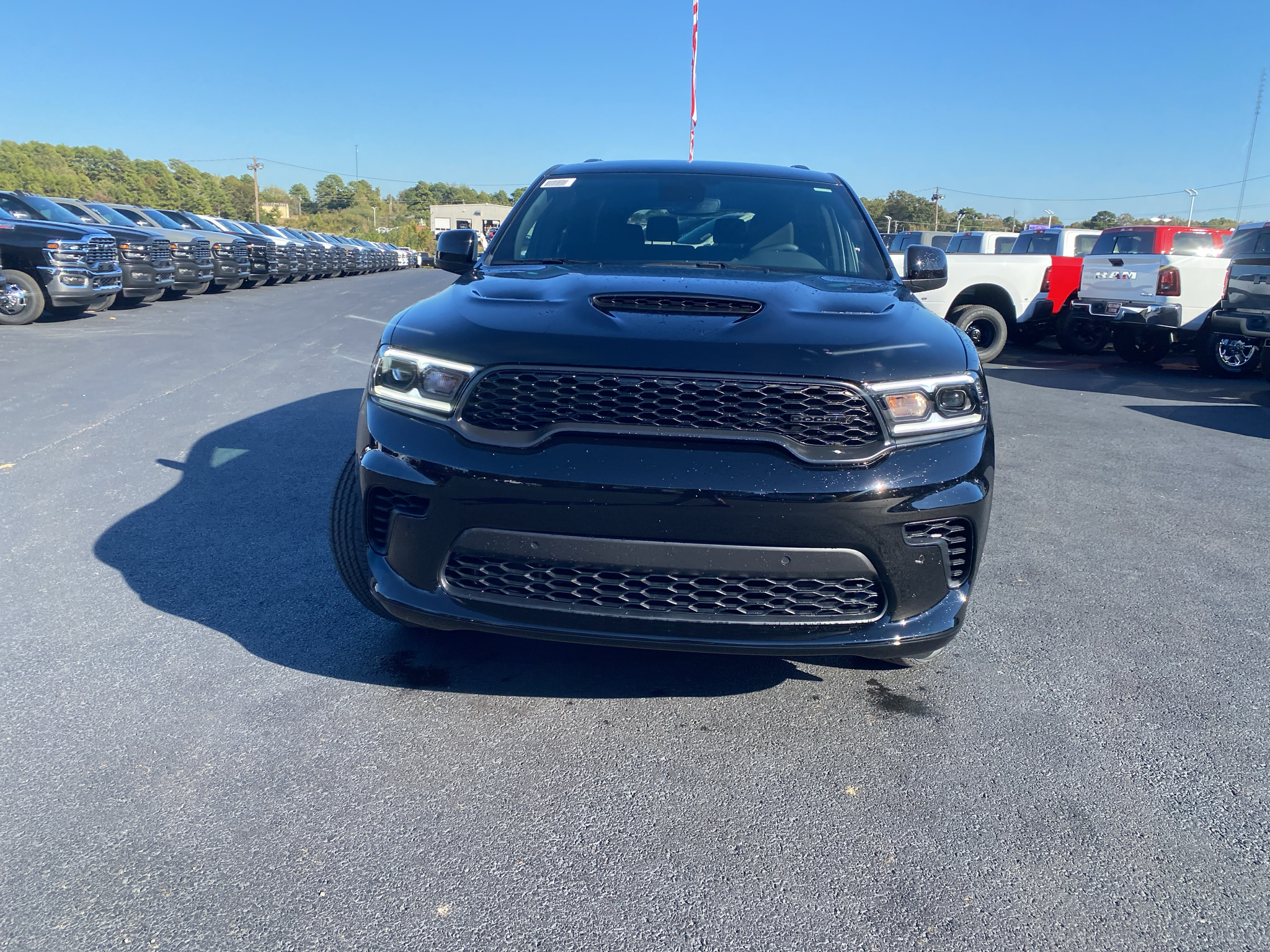 2027 Dodge Durango GT HEMI photo 2