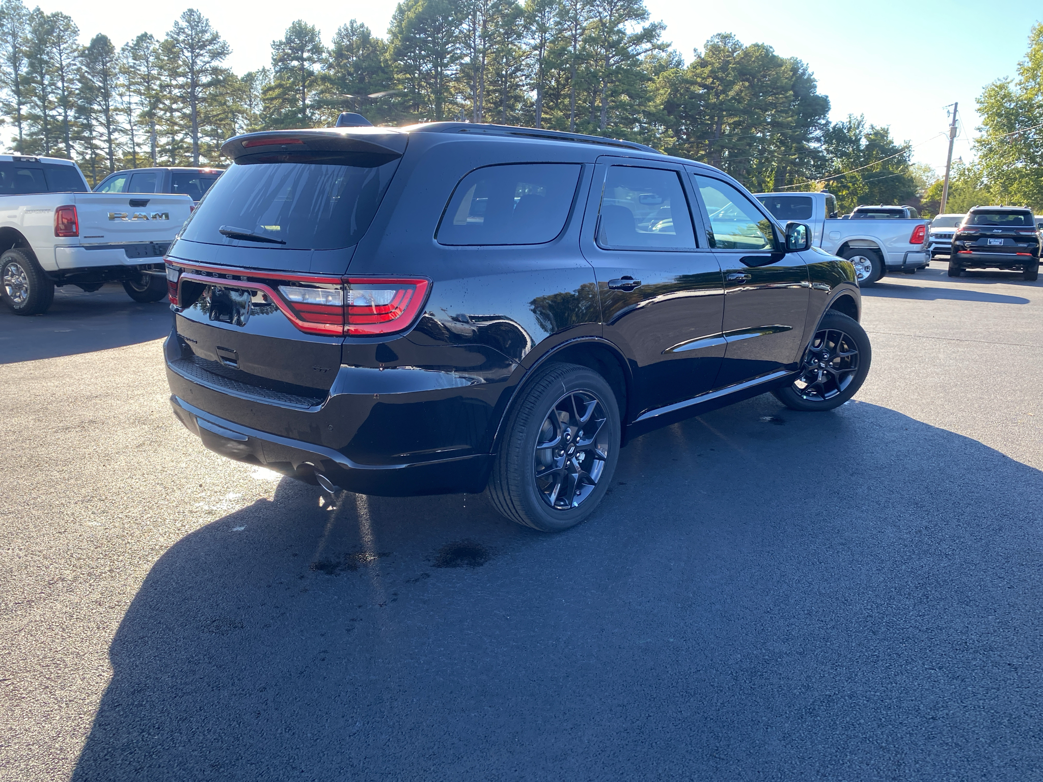 2027 Dodge Durango GT HEMI photo 5