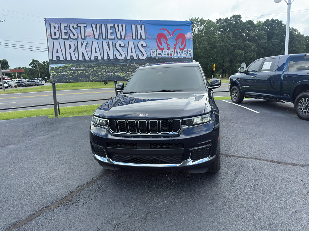 2023 Jeep Grand Cherokee L Limited photo 2
