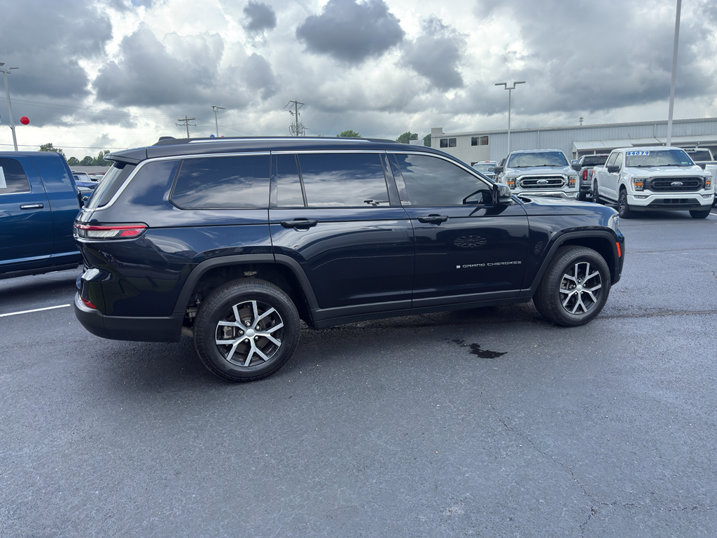 2023 Jeep Grand Cherokee L Limited photo 4
