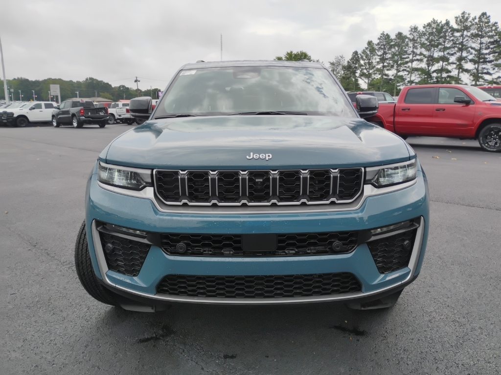 2026 Jeep Grand Cherokee L Limited photo 2