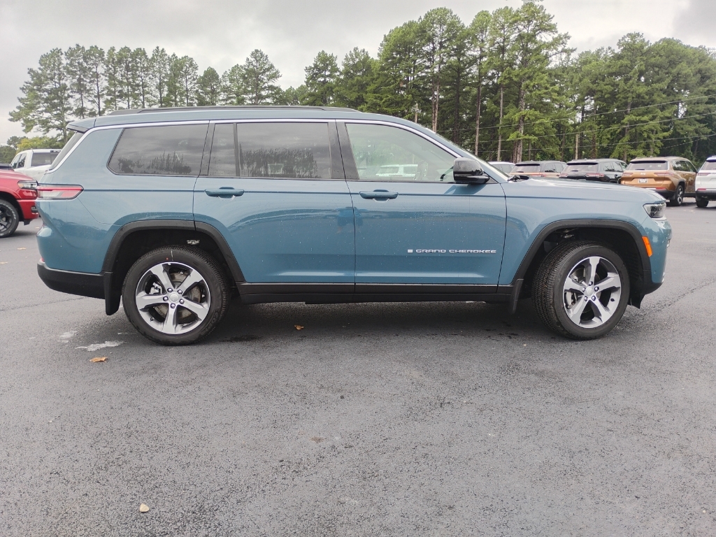 2026 Jeep Grand Cherokee L Limited photo 4