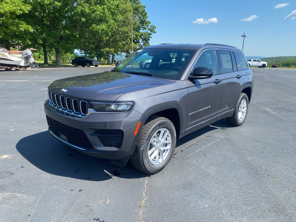 2026 Jeep Grand Cherokee Laredo X 4x4's photo