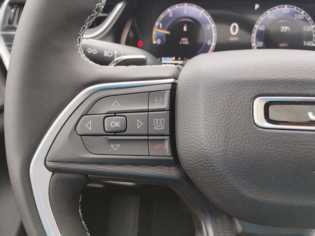 2026 Jeep Grand Cherokee representative vehicle photo