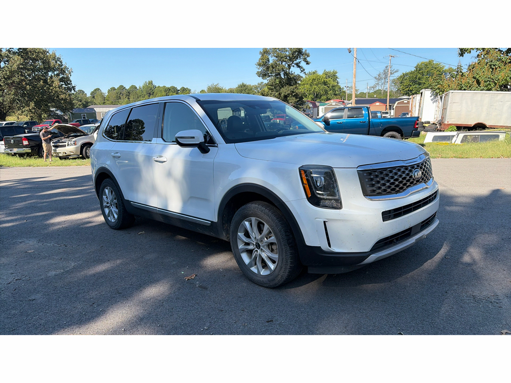2020 Kia Telluride LX photo 2