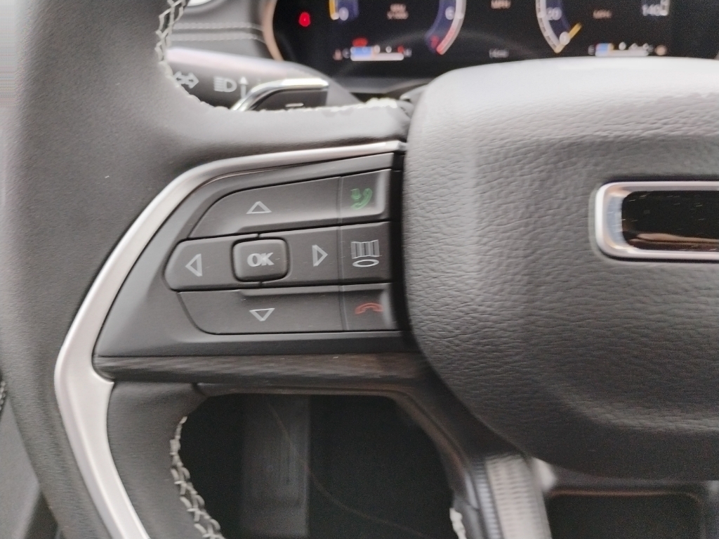 2026 Jeep Grand Cherokee L representative vehicle photo