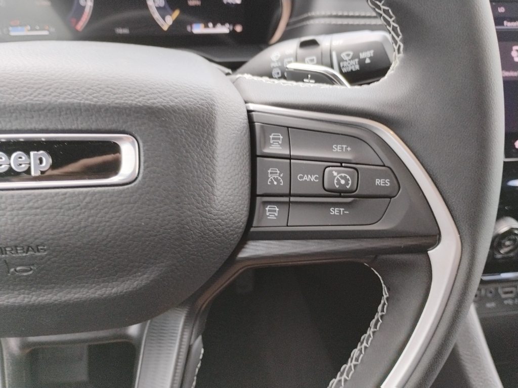 2026 Jeep Grand Cherokee L representative vehicle photo