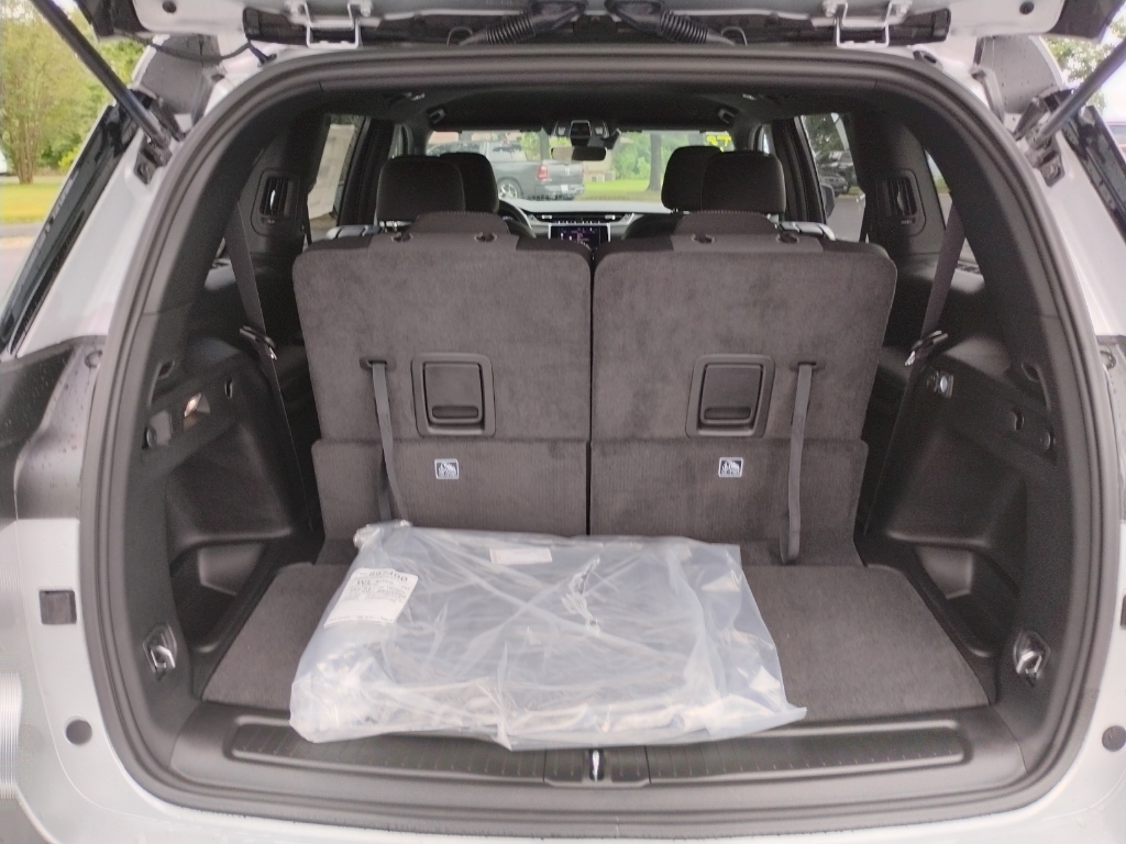 2026 Jeep Grand Cherokee L representative vehicle photo