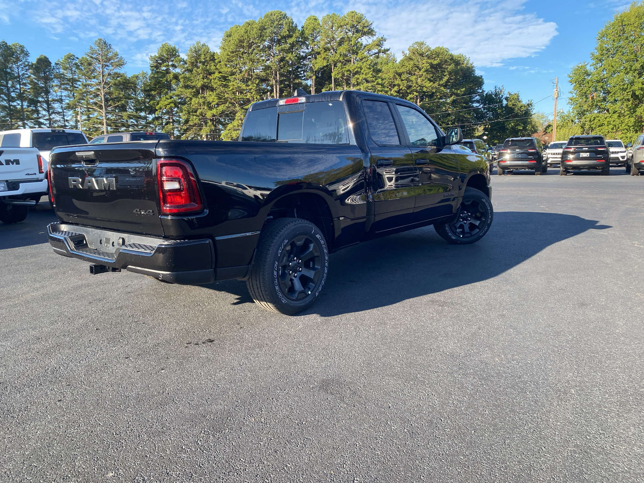 2027 Ram 1500 Express photo 5