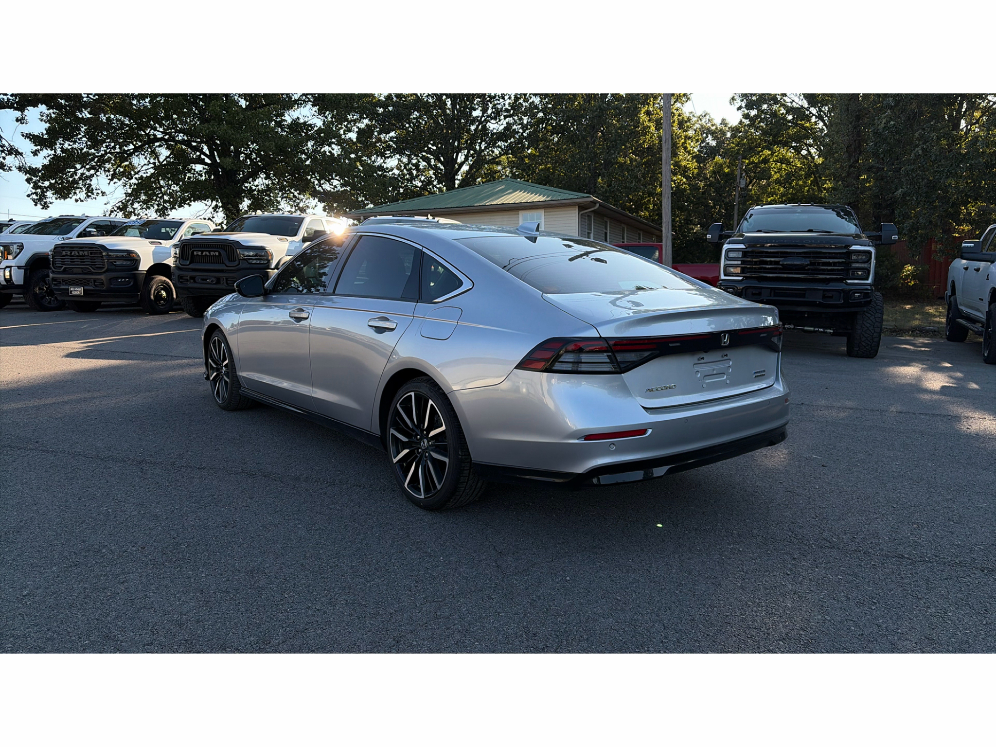 2024 Honda Accord Hybrid Touring photo 4