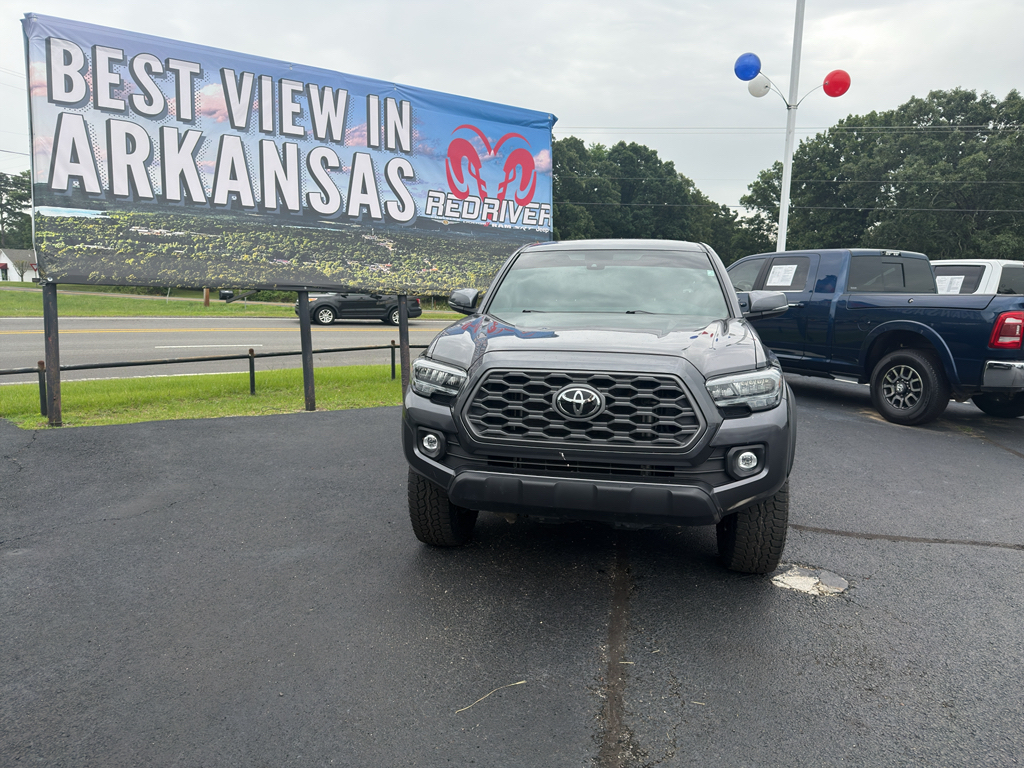 2022 Toyota Tacoma TRD Off Road photo 3
