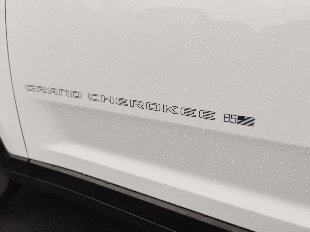 2026 Jeep Grand Cherokee L representative vehicle photo