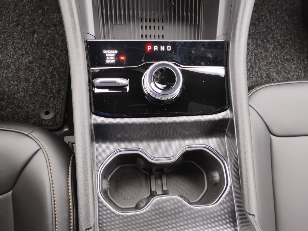 2026 Jeep Grand Cherokee L representative vehicle photo