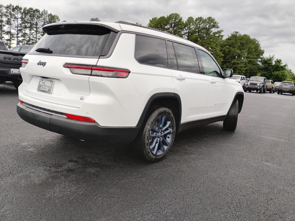 2026 Jeep Grand Cherokee L 85th Anniversary Edition photo 5