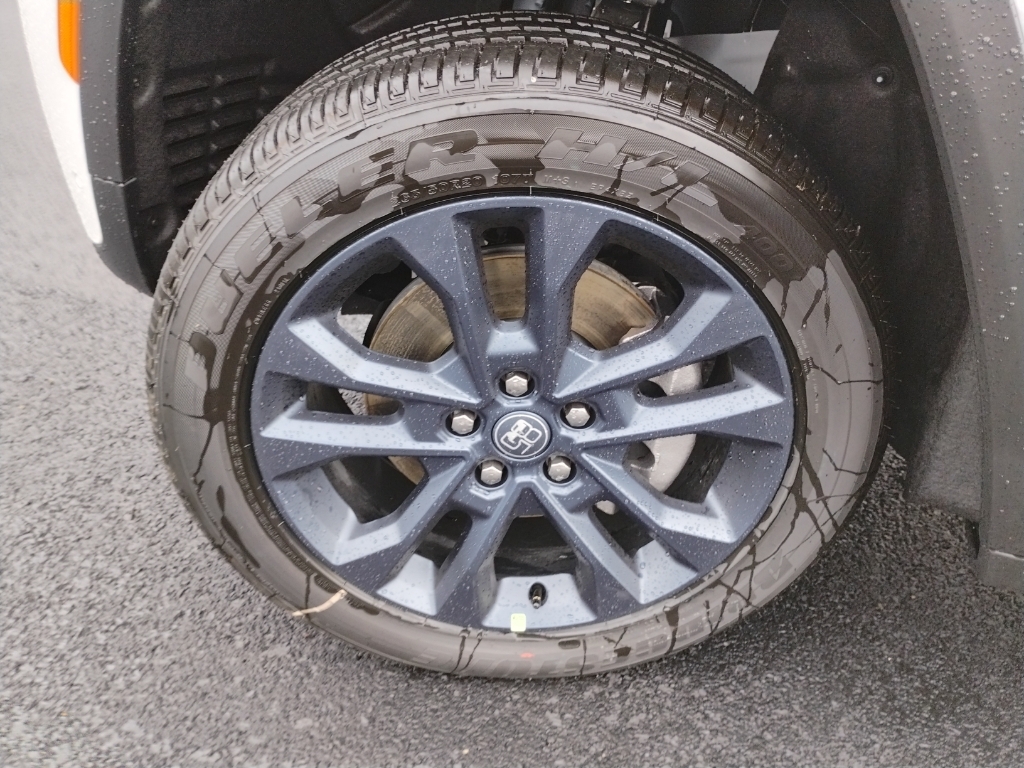 2026 Jeep Grand Cherokee L representative vehicle photo