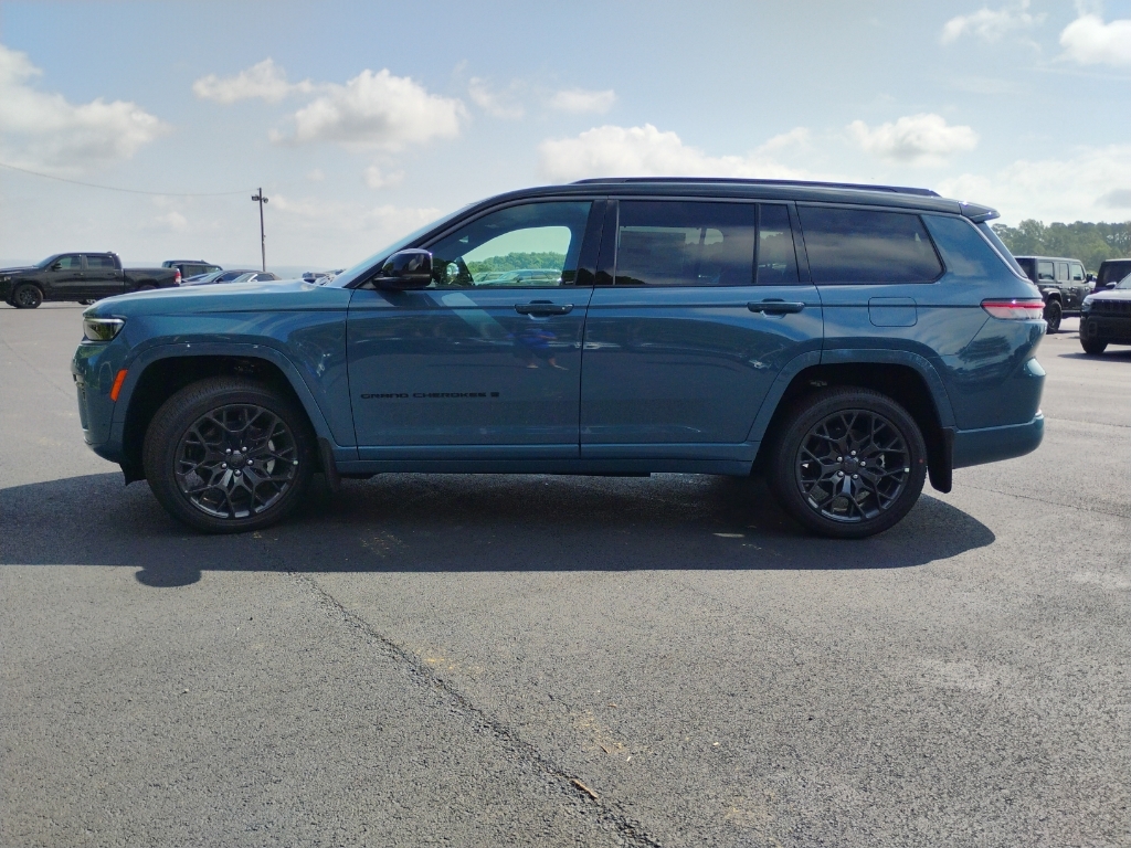 2026 Jeep Grand Cherokee L representative vehicle photo
