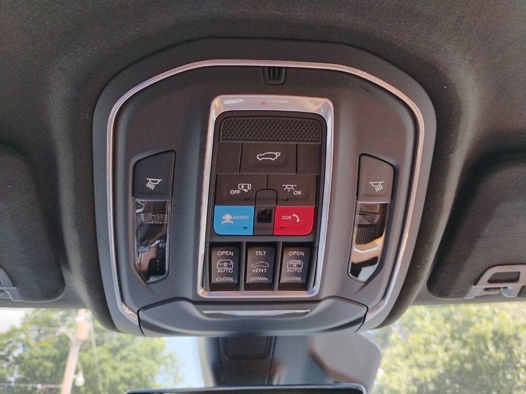 2026 Jeep Grand Cherokee L representative vehicle photo