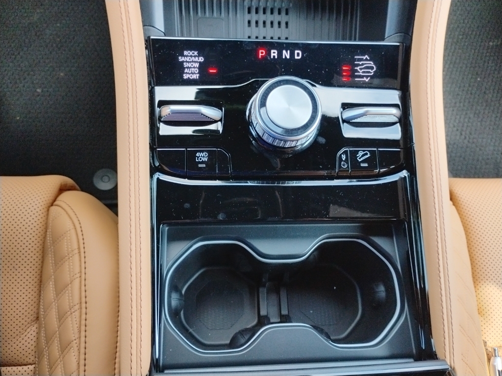 2026 Jeep Grand Cherokee L representative vehicle photo