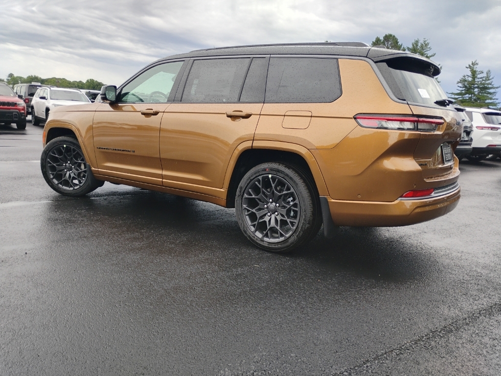 2026 Jeep Grand Cherokee L representative vehicle photo