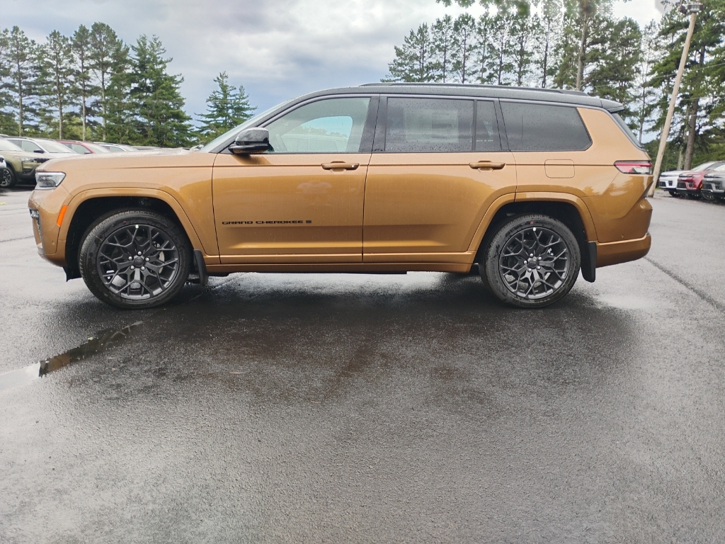 2026 Jeep Grand Cherokee L representative vehicle photo