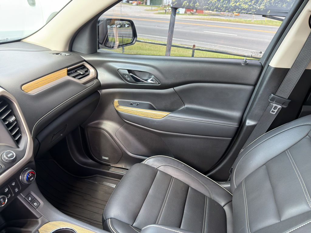2018 Gmc Acadia representative vehicle photo