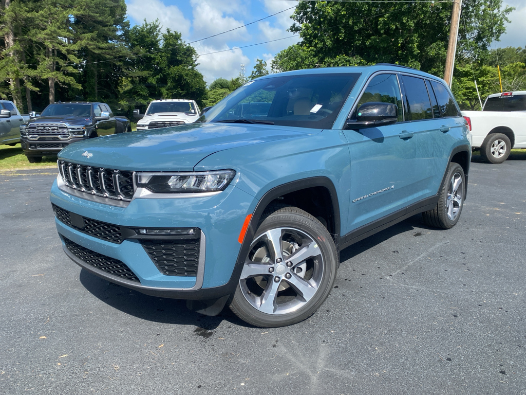 2026 Jeep Grand Cherokee Limited photo 1