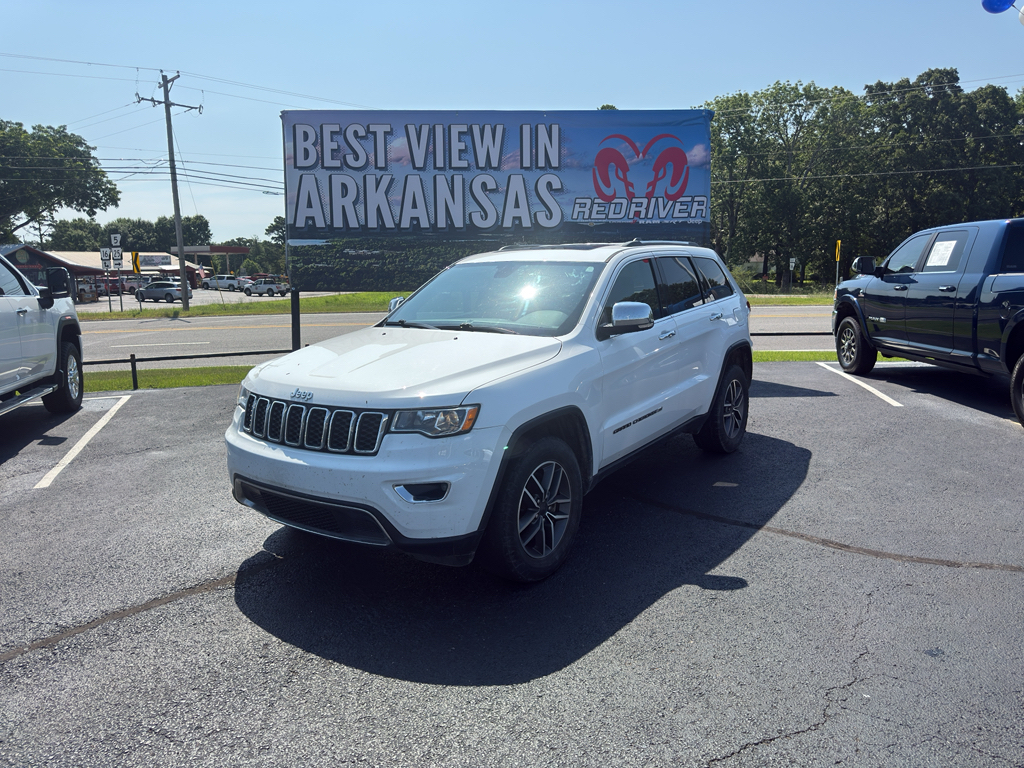 2022 Jeep Grand Cherokee representative vehicle photo