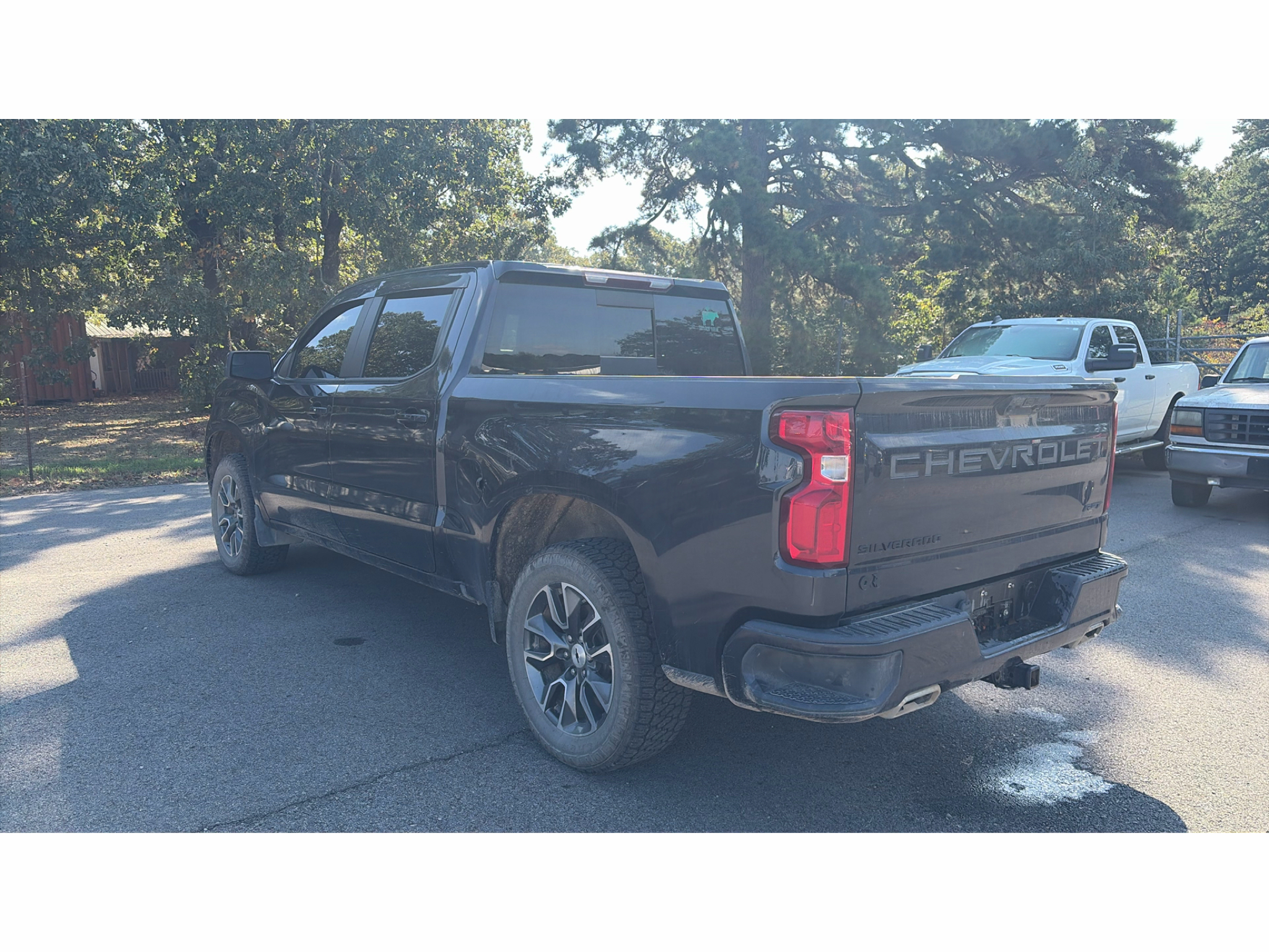 2023 Chevrolet Silverado RST photo 4