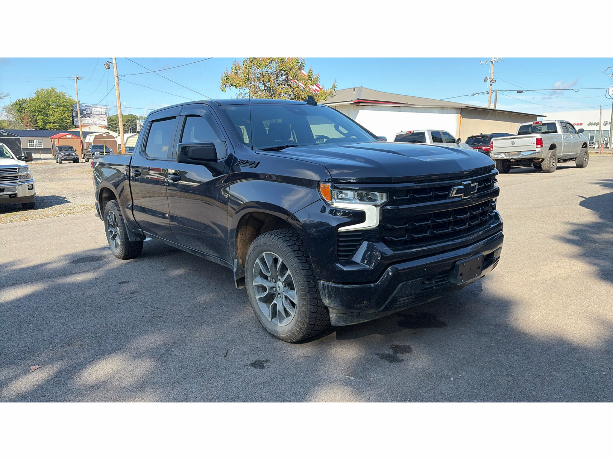 2023 Chevrolet Silverado RST photo 2