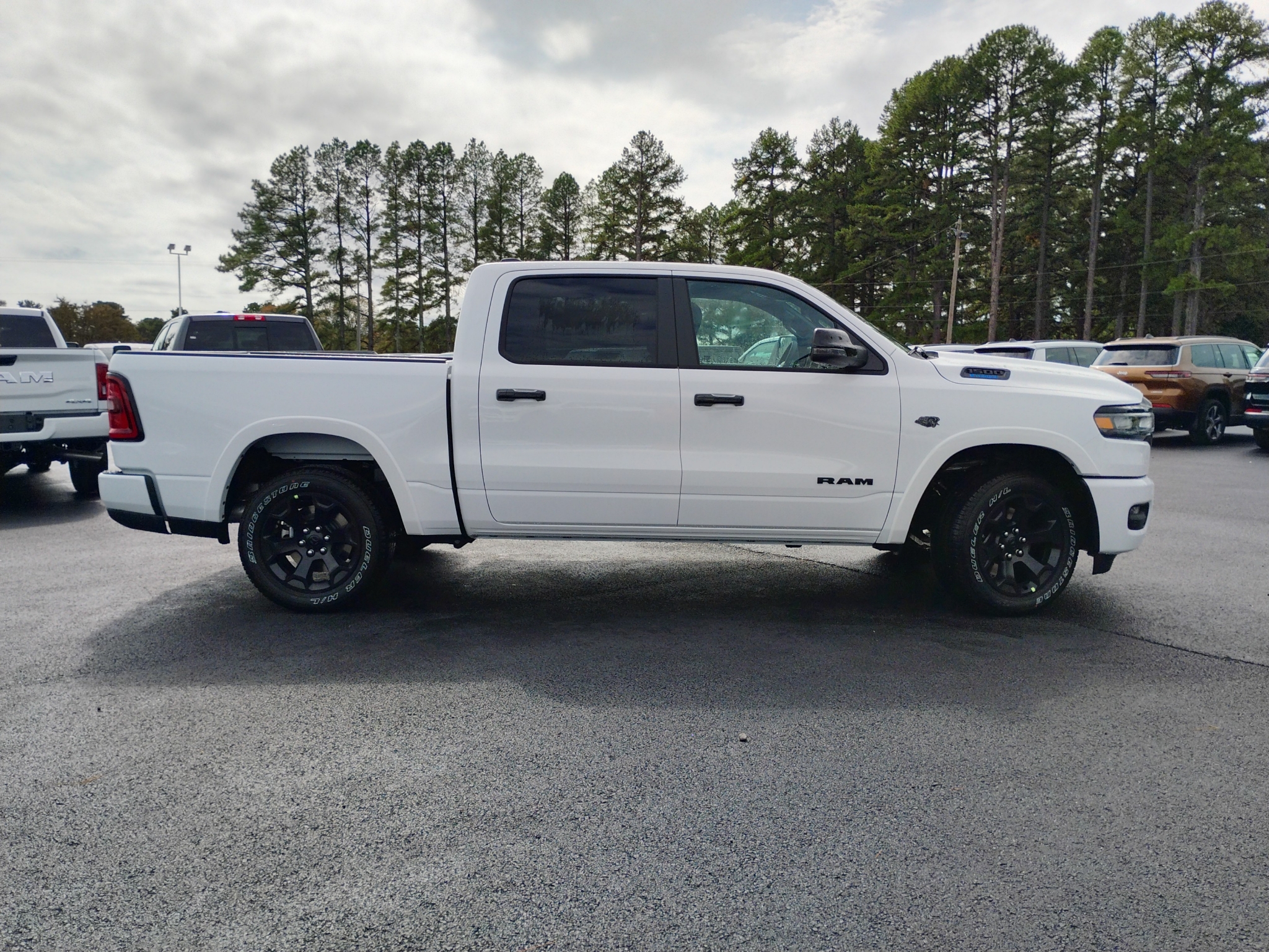 2027 Ram 1500 Big Horn photo 4