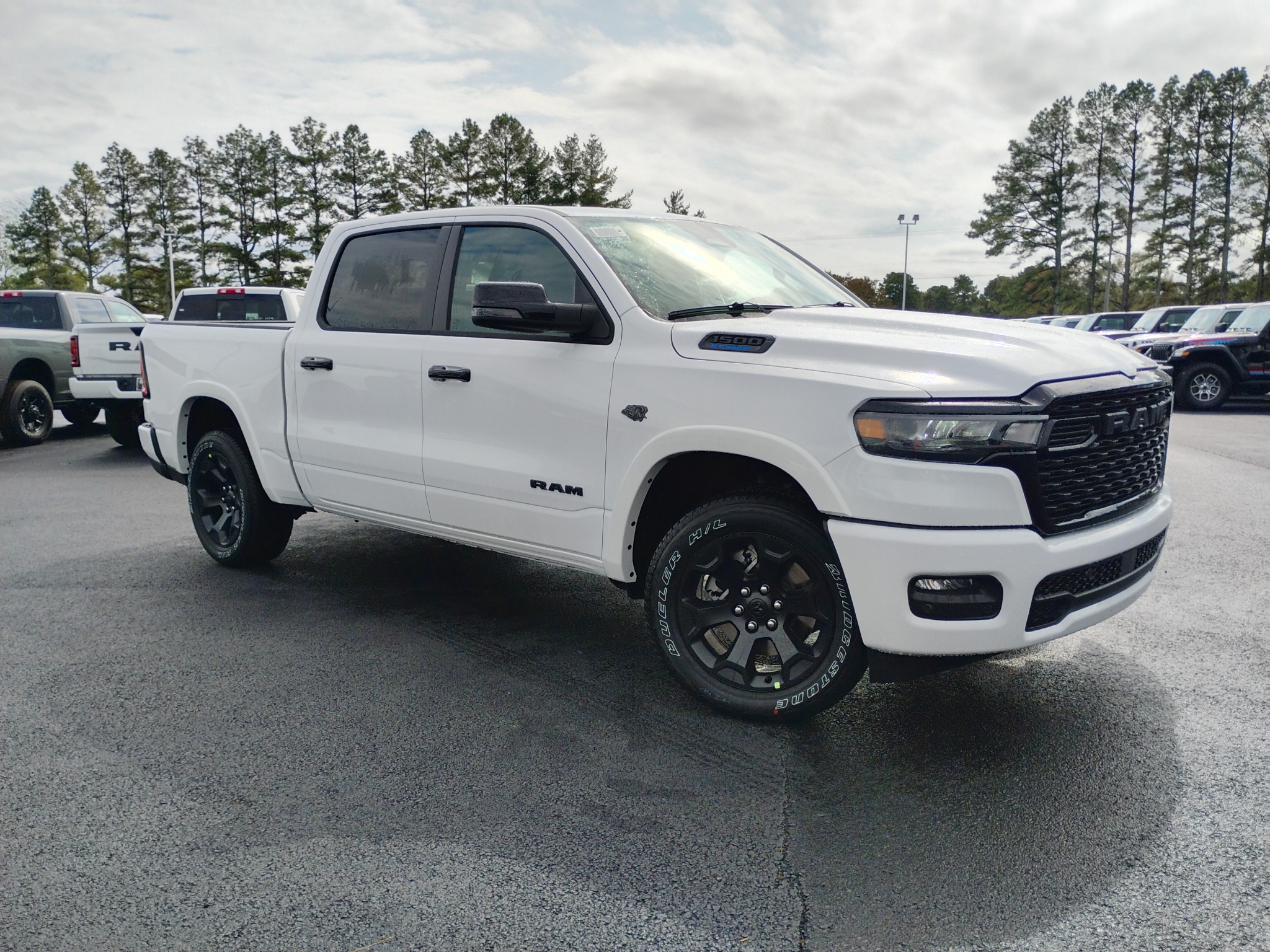 2027 Ram 1500 Big Horn photo 3