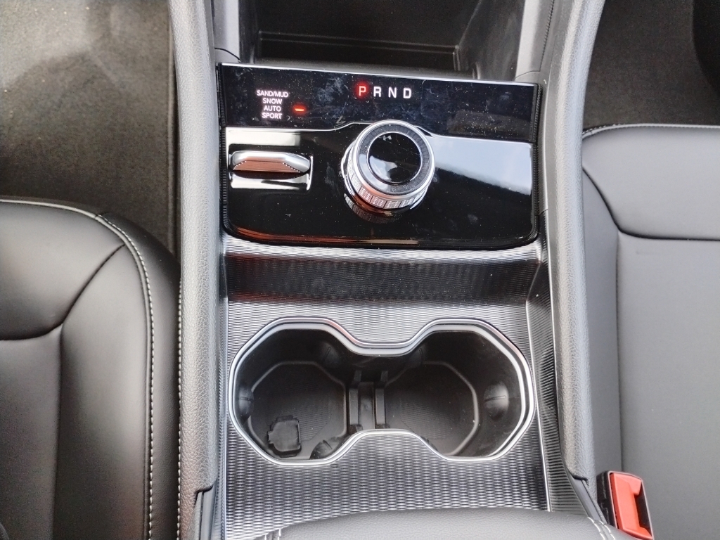 2026 Jeep Grand Cherokee representative vehicle photo