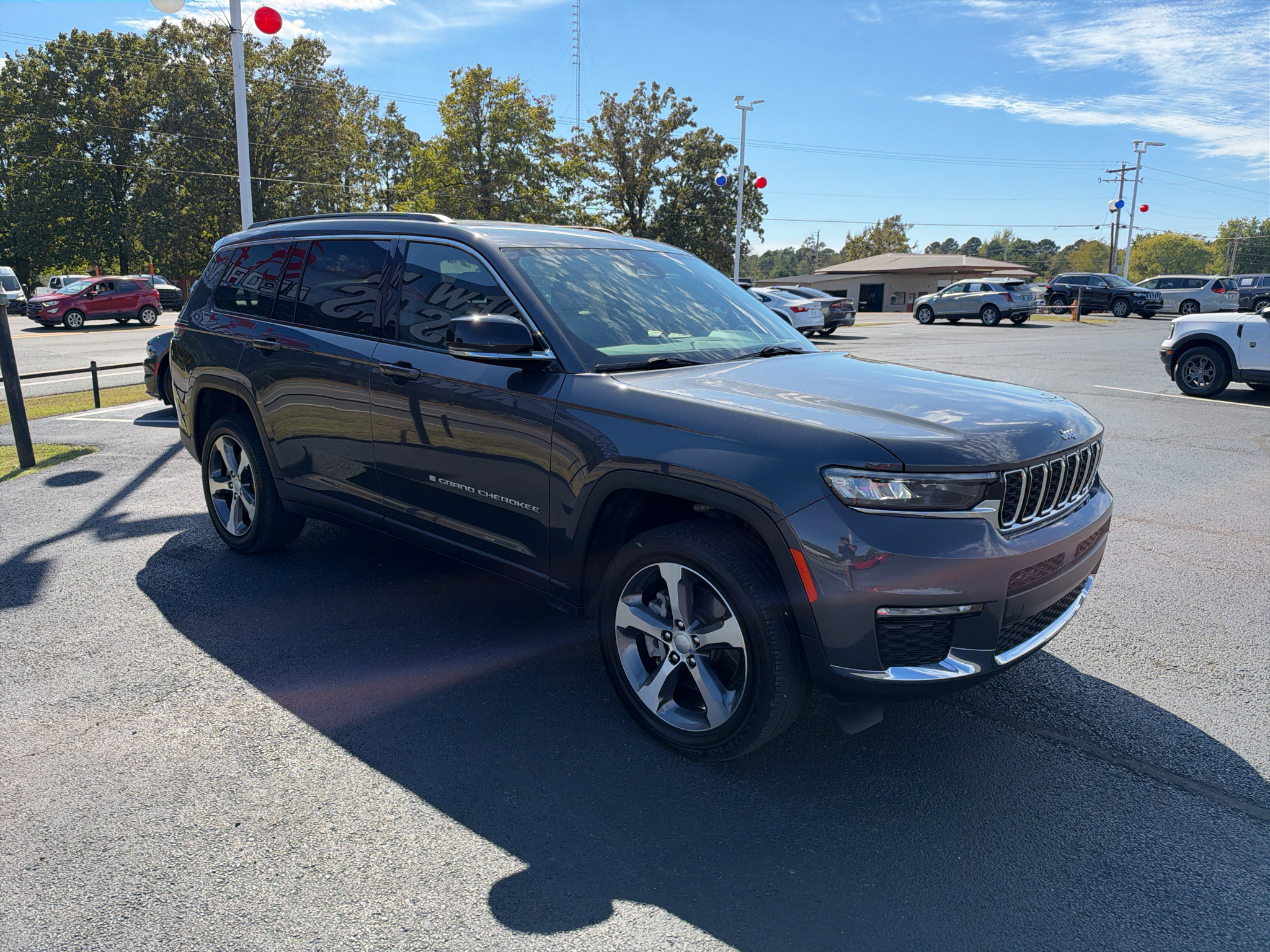 2025 Jeep Grand Cherokee L Limited photo 3