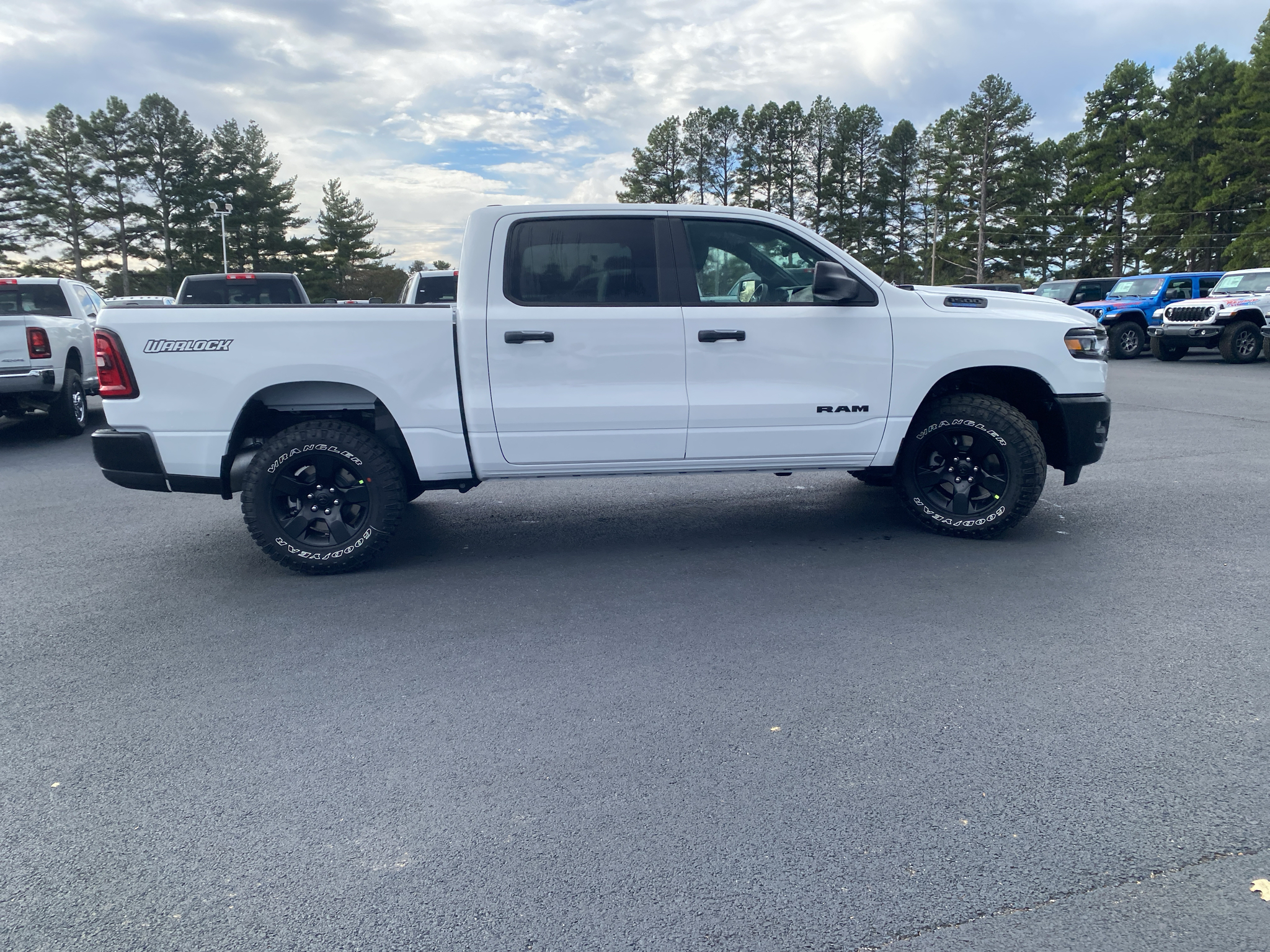 2027 Ram 1500 Warlock photo 5
