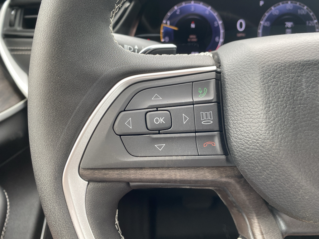 2026 Jeep Grand Cherokee representative vehicle photo
