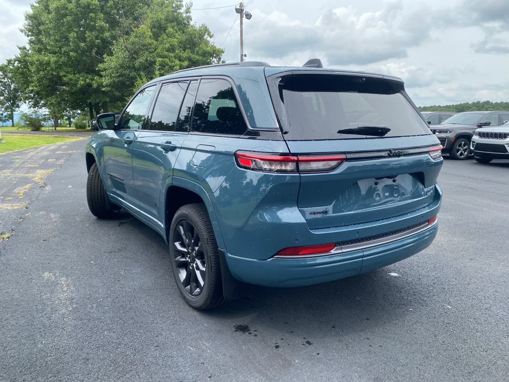 2026 Jeep Grand Cherokee representative vehicle photo