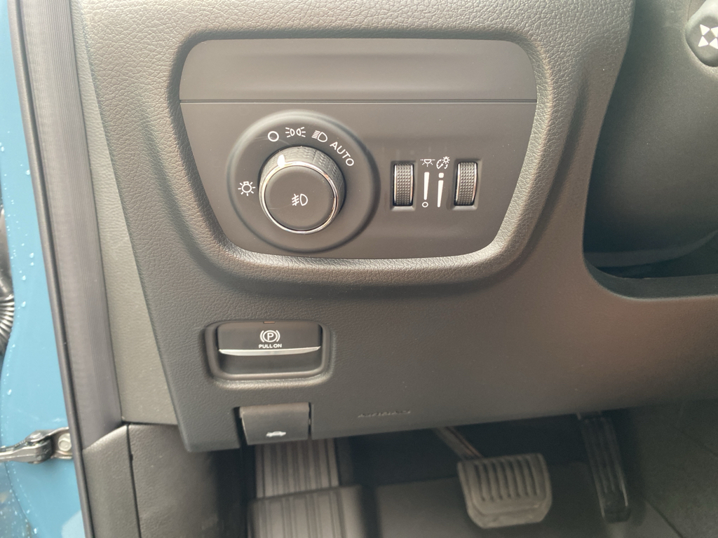 2026 Jeep Grand Cherokee representative vehicle photo