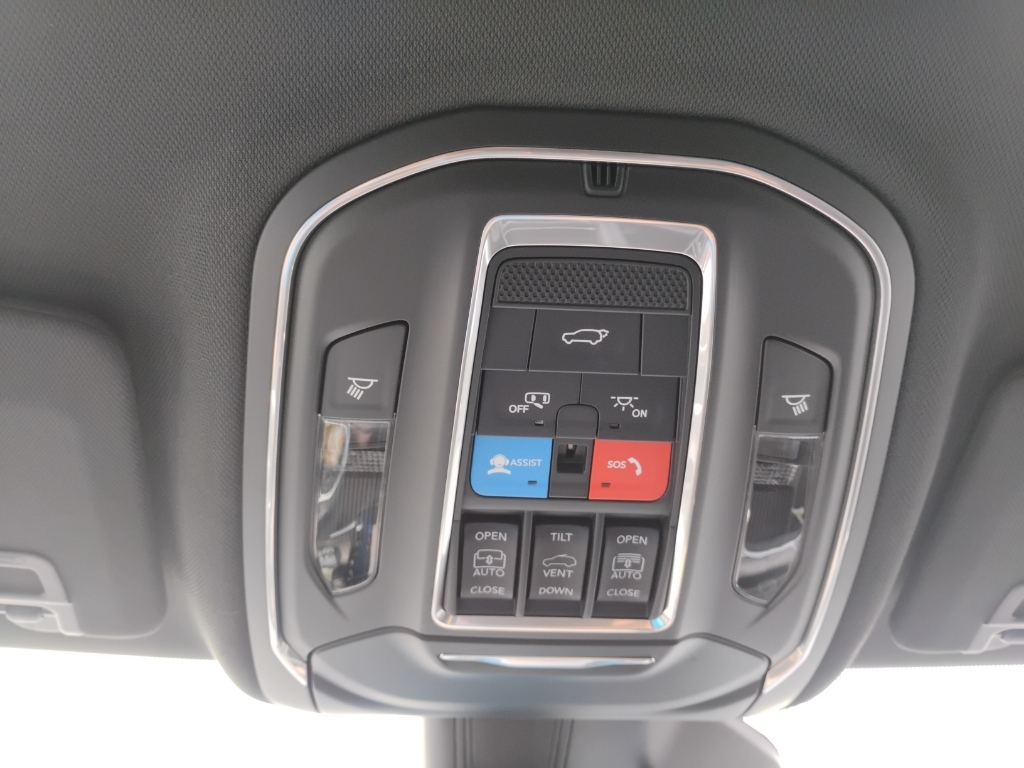 2026 Jeep Grand Cherokee L representative vehicle photo